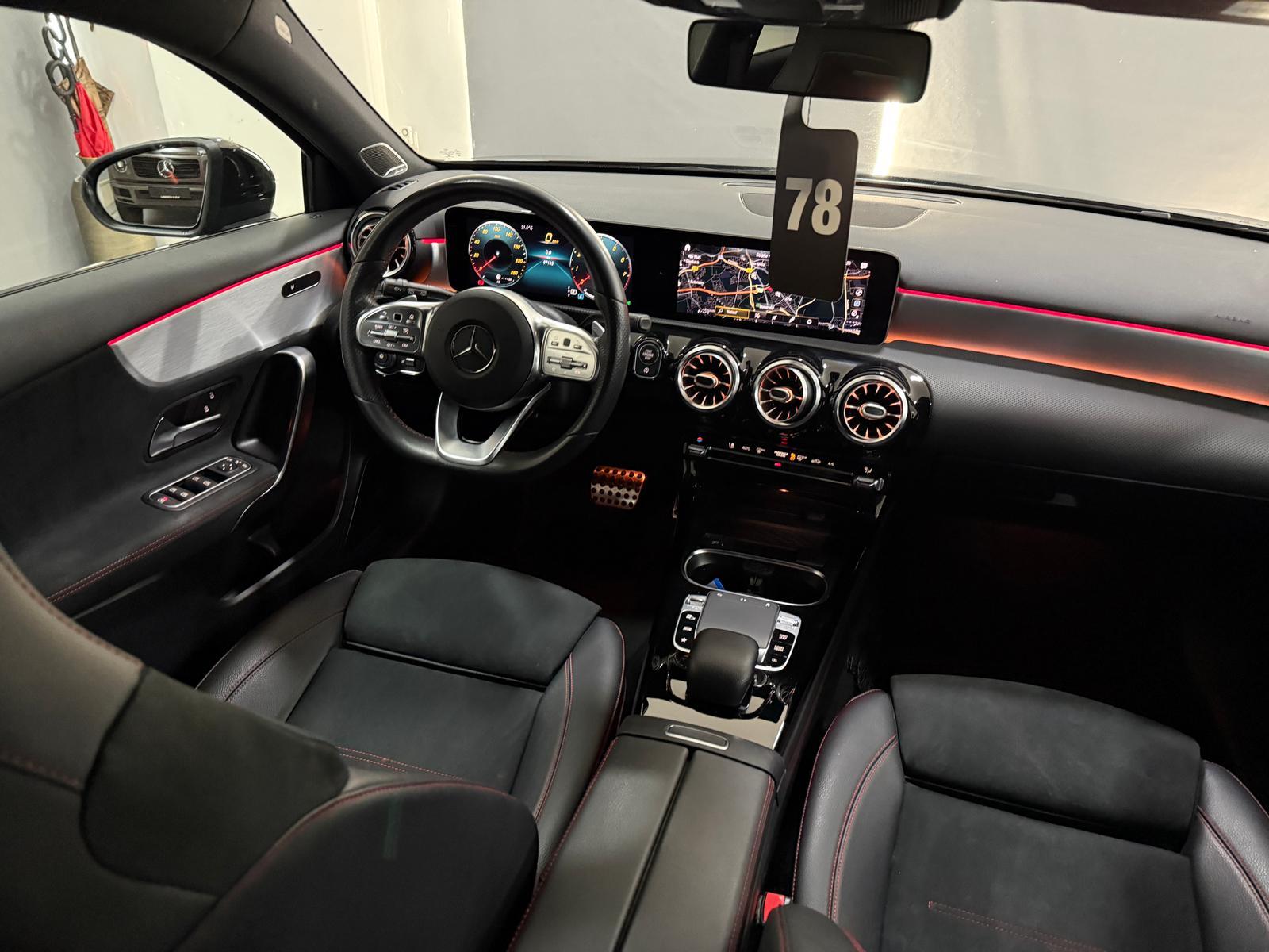 Mercedes-Benz A 250 4M 7G AMG-LINE*WIDE*AMBIENTE*KAMERA*LED*