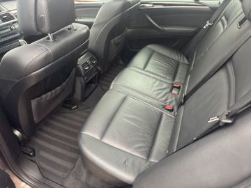 BMW X5 xDrive50i Panorama+Leder+Headup+AHK 3500kg, Bild 27