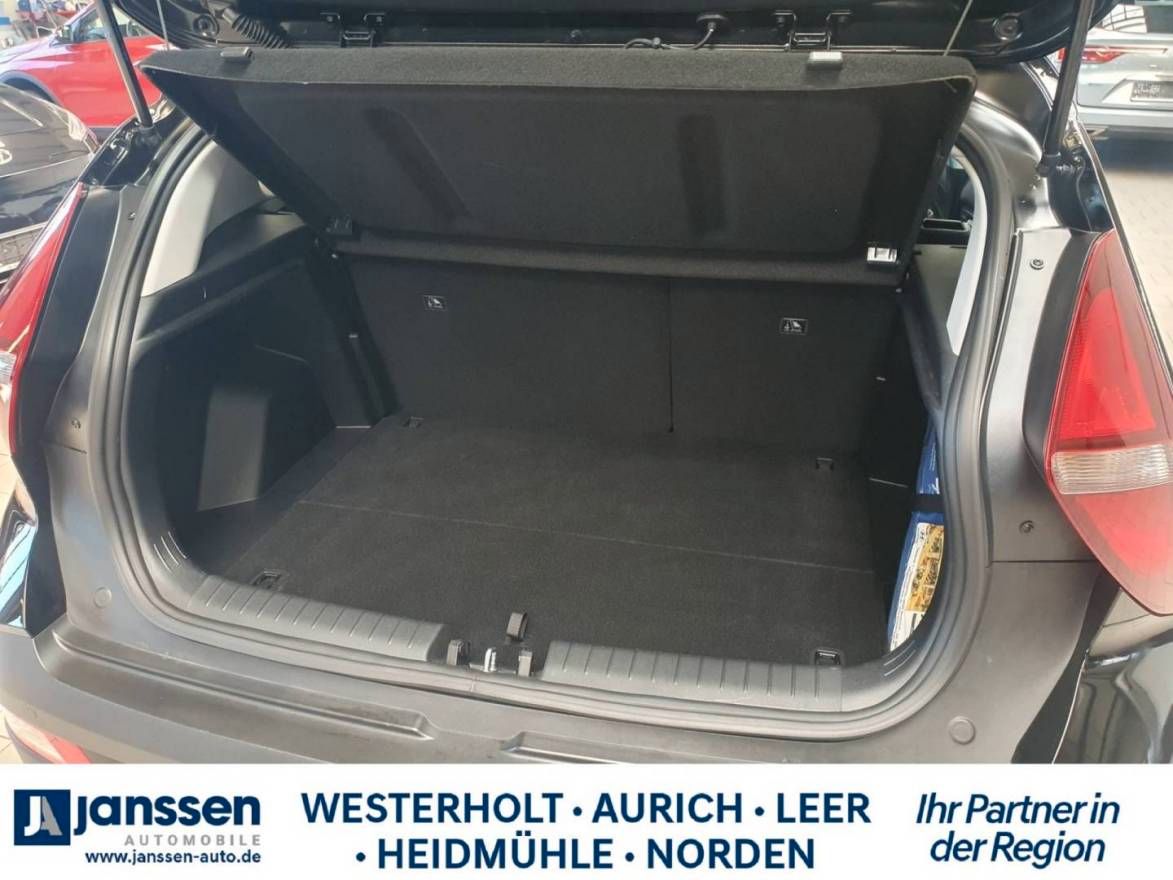 Fahrzeugabbildung Hyundai BAYON Select Winterpaket,PDC hinten,Klima,Start