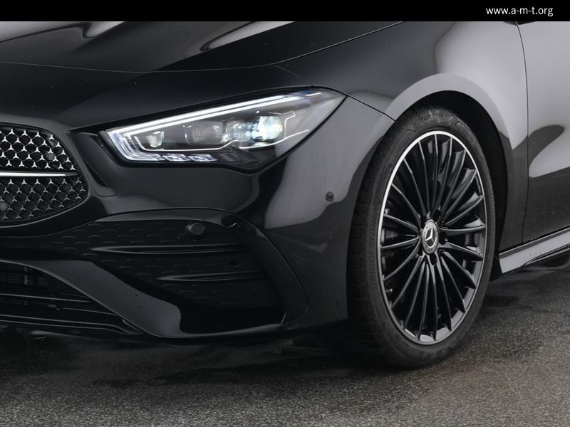 MERCEDES-BENZ CLA 200 Shooting Brake