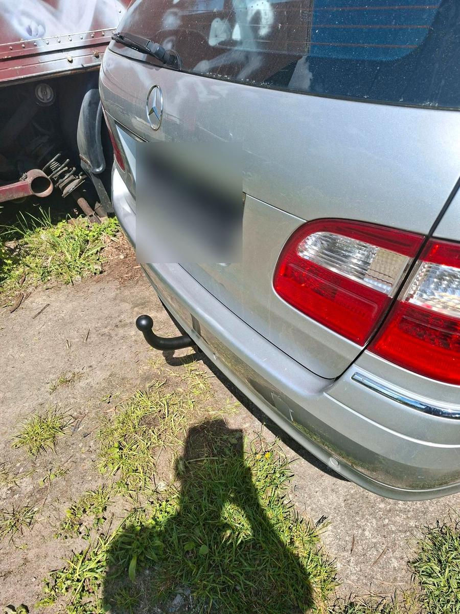 Mercedes-Benz 220 2004 — photo 5
