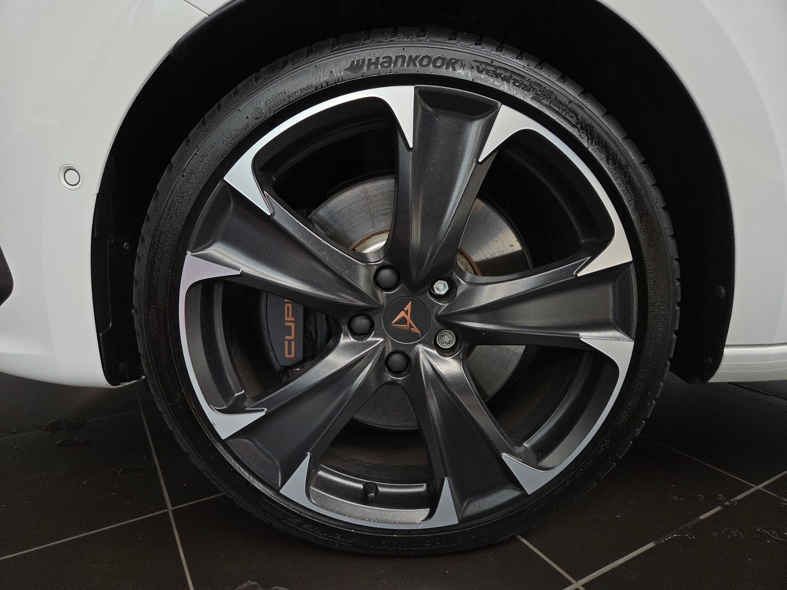 Fahrzeugabbildung CUPRA Leon Sportstourer VZ 1.4 e-Hybrid SHZ LED NAVI