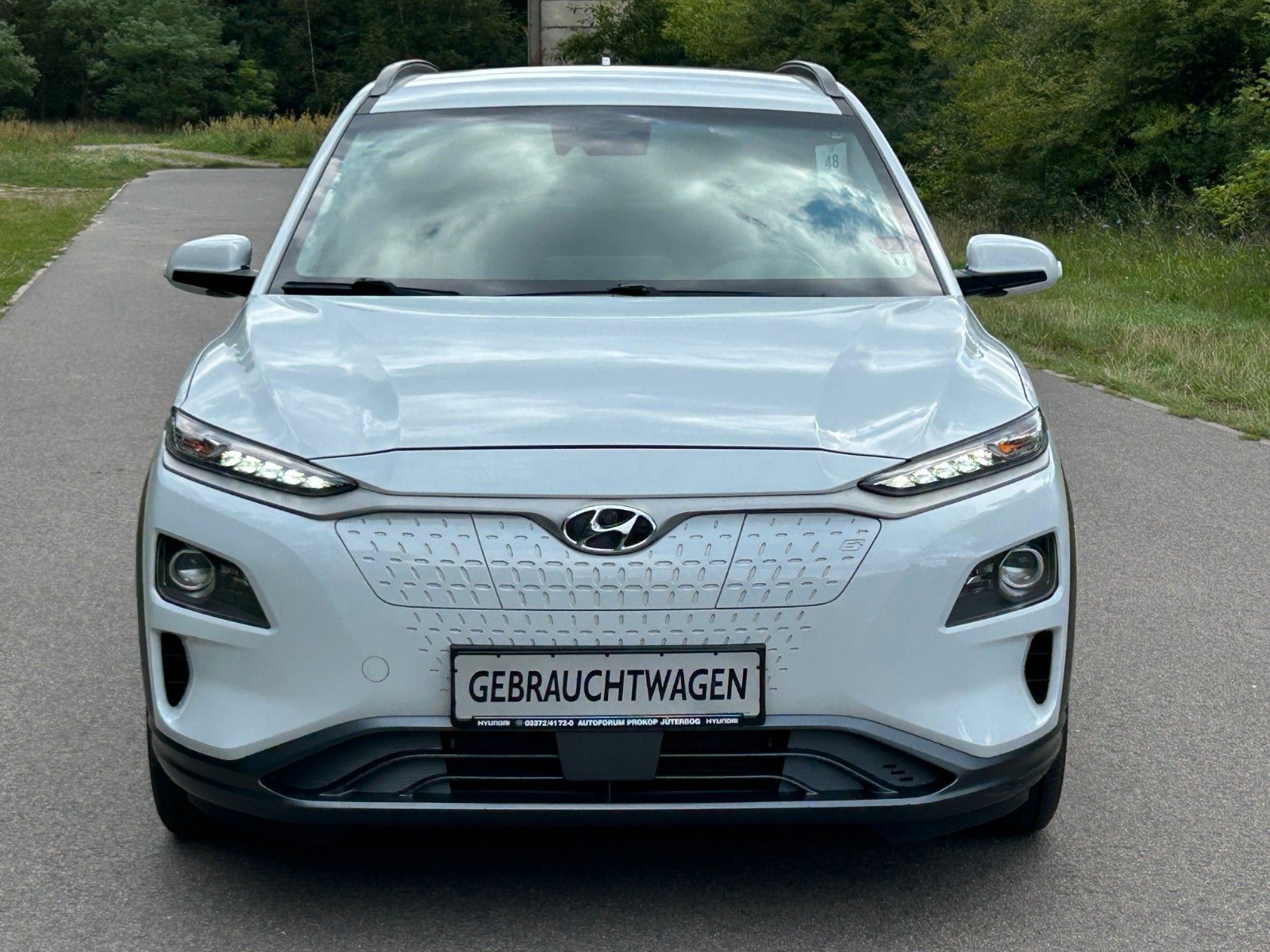 Fahrzeugabbildung Hyundai KONA EV Style 150 kW *RW449KM*SHZ*LED*RFKamera*