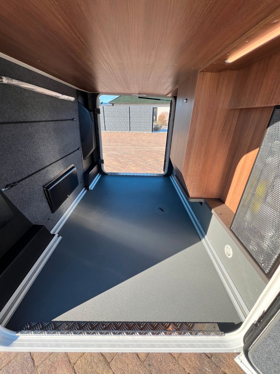 Fahrzeugabbildung Carthago C2-tourer I 147 RB-LE comfort 4.2t Mercedes