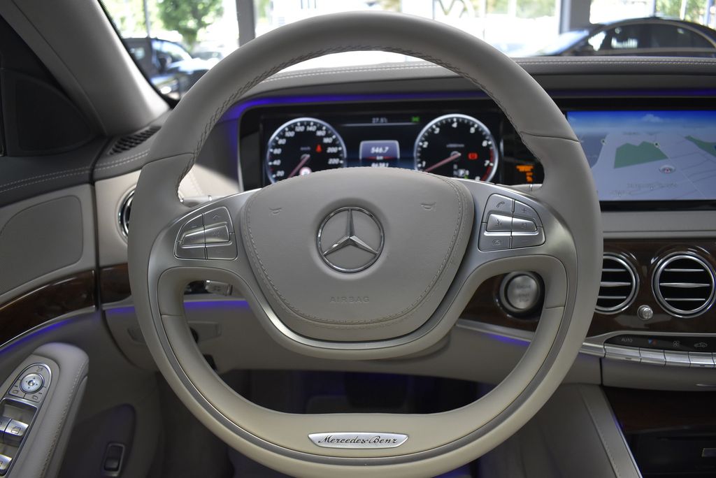 Mercedes-Benz S 500 4M PANO AHK MB SCHECKH DISTR TOTW MEMORY
