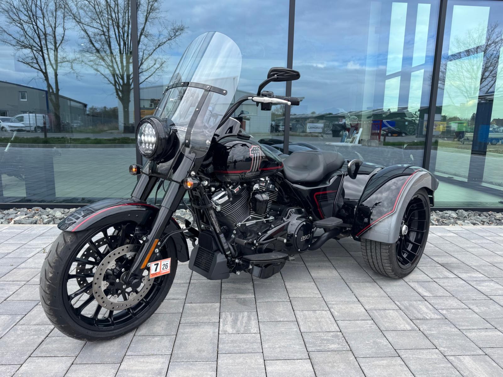 Harley-Davidson Freewheeler /FLRT 114/2024 Trike custom