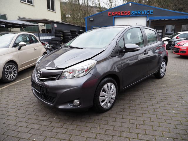 Toyota Yaris Club  1.3 B PANORAMA/NAVI/KAMERA