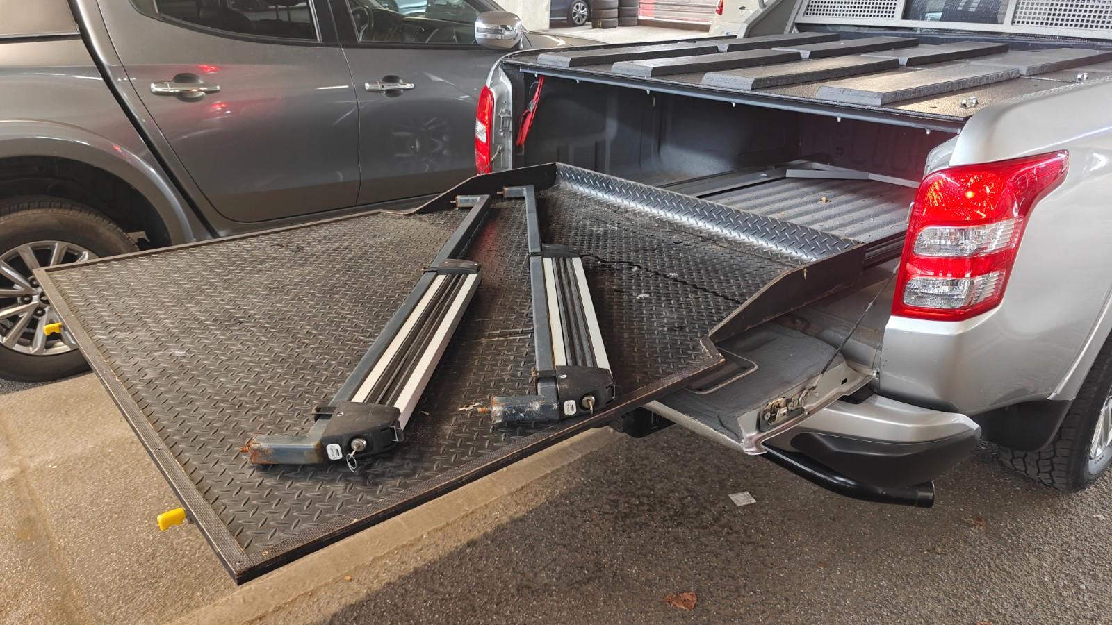 Mitsubishi L200 Plus Doppelkabine 4WD
