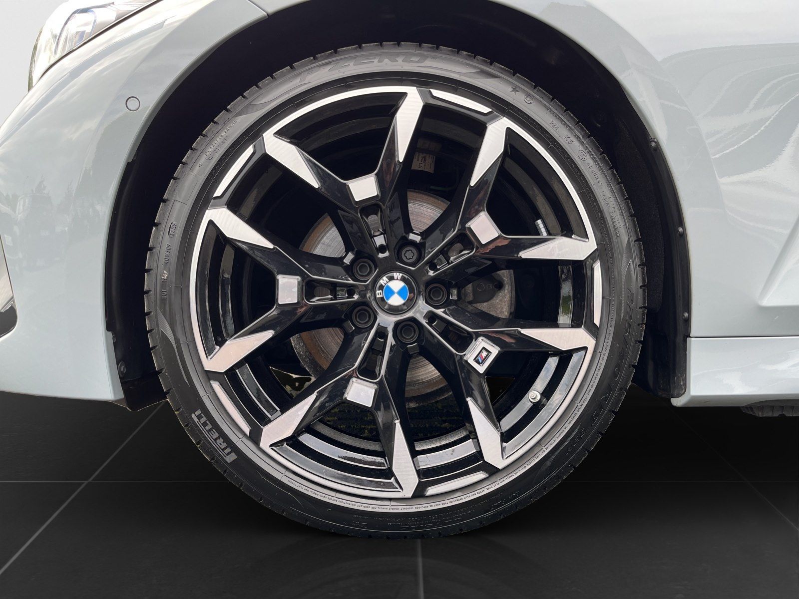 BMW 320 - Bild 9