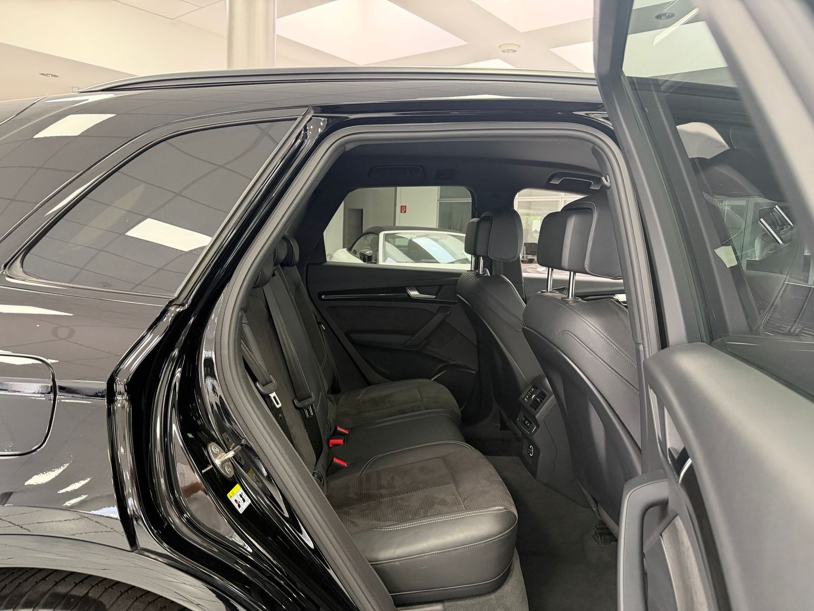 Audi SQ5 3.0 TDI quattro*STHZG*AHK*ACC*MATRIX*M-Ride* foto 23