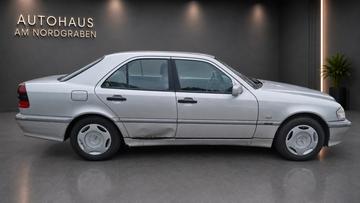 صورة 4 لـ 1998 Mercedes-BENZ C 180