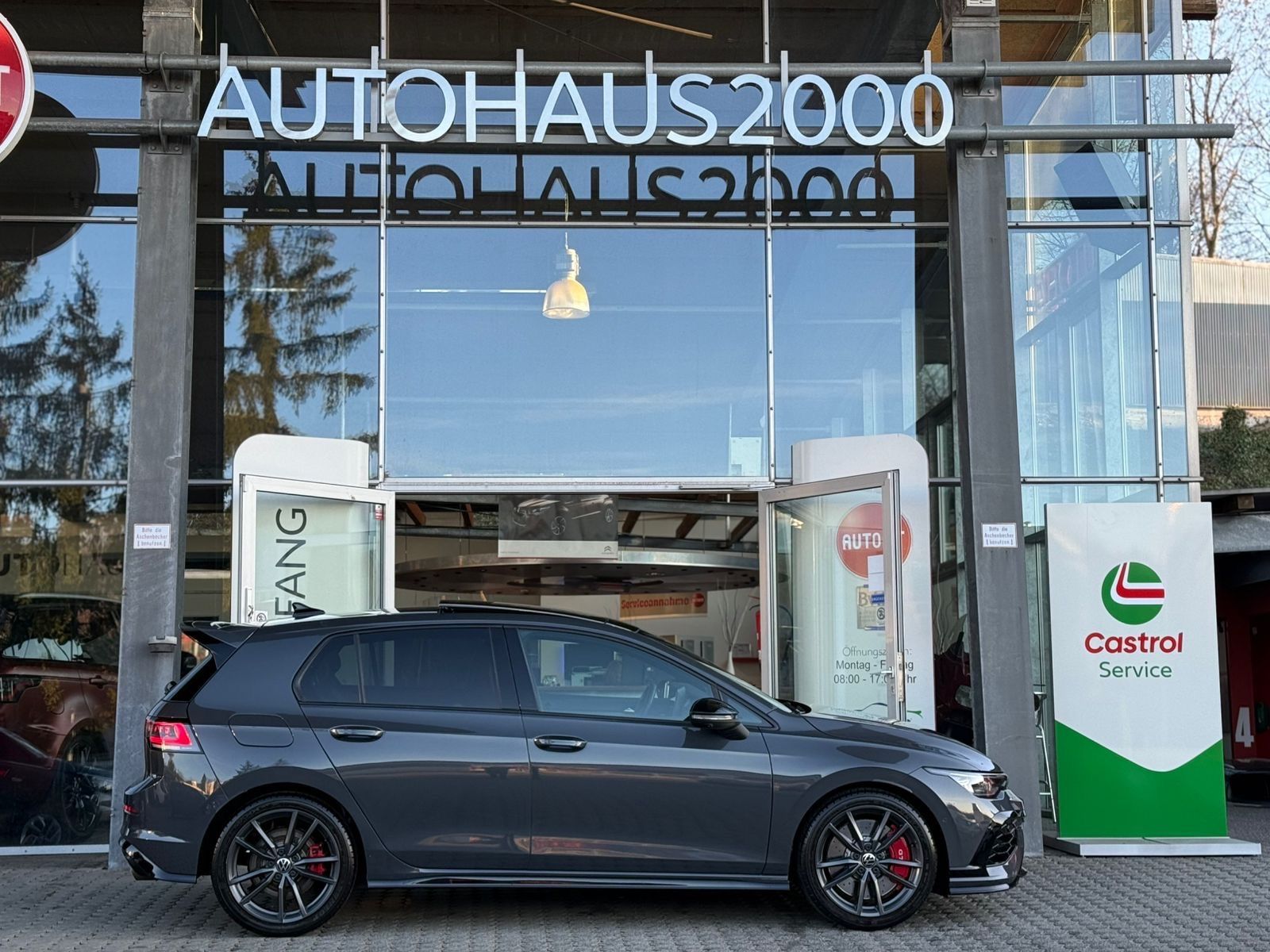 Volkswagen Golf VIII Lim. 2.0 TSI GTI Clubsport/AKRAPOVIC/ foto 4