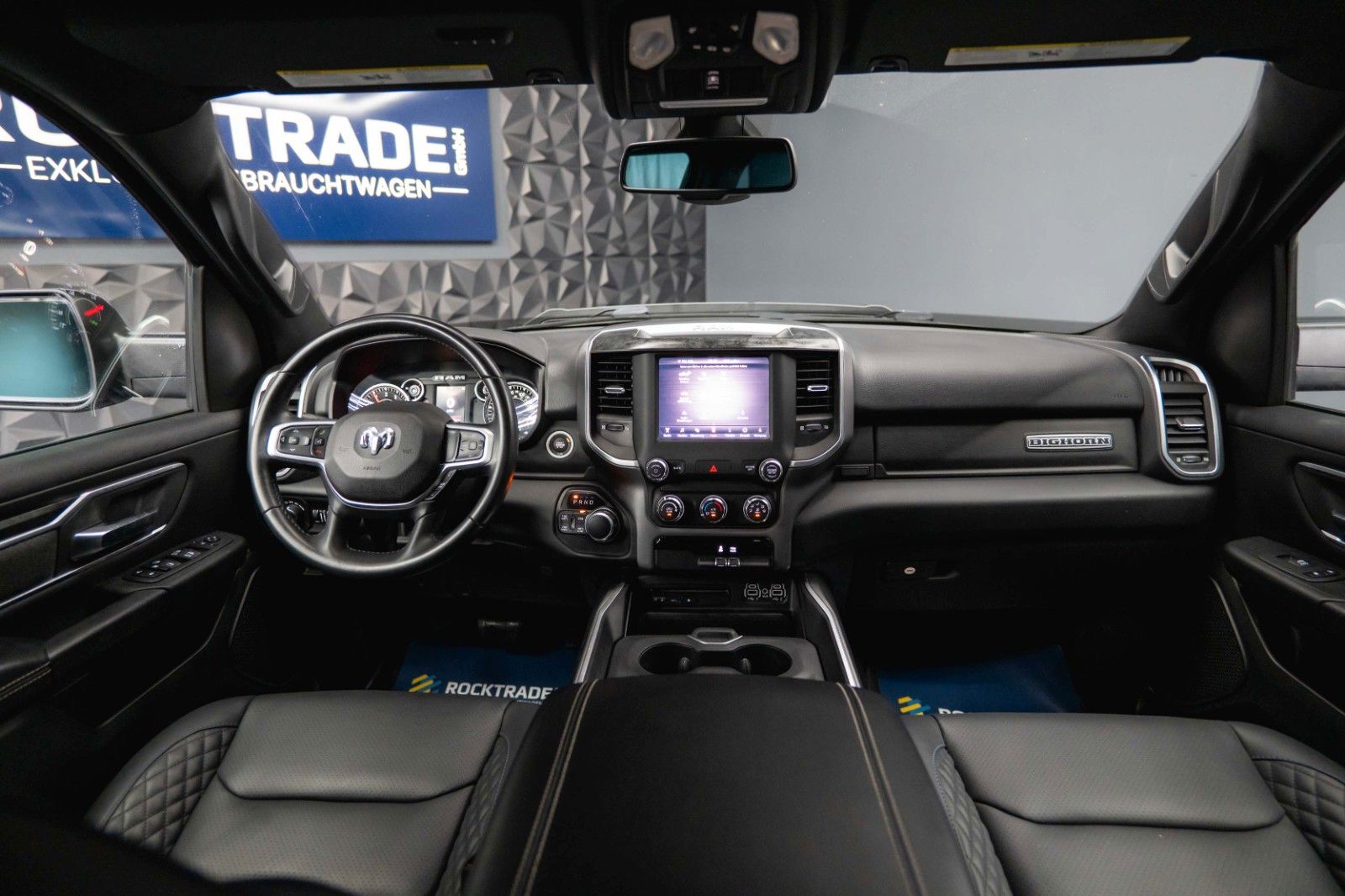 Fahrzeugabbildung Dodge RAM 5.7 V8 HEMI 4x4 OFFROAD Night Limited 19%