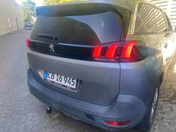 Peugeot 5008 - 3