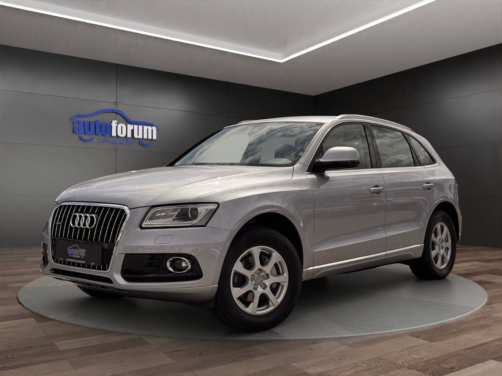 Audi Q5 2.0 TDI quattro AHK°ACC°BI-XENON°SHZ°PDC°SPUR