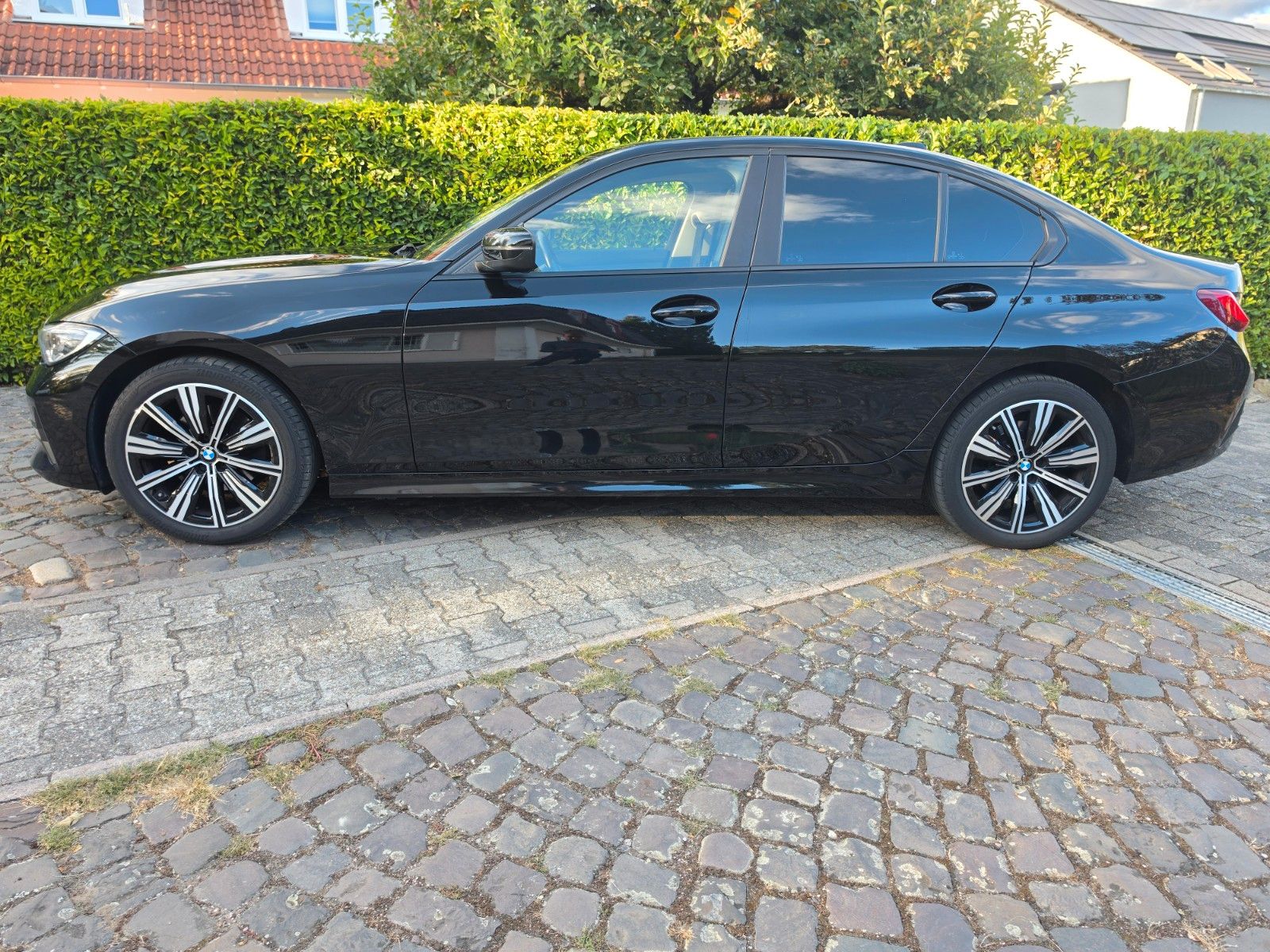 BMW 320d M Sport Lenkrad Memory Pano Live HiFi foto 4