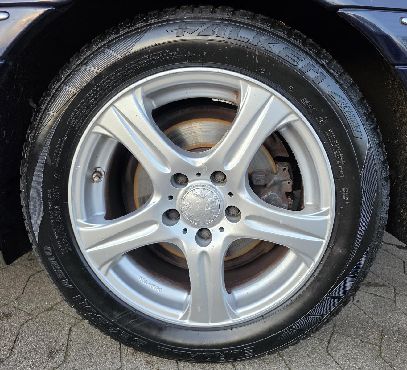 Mercedes-Benz C200 2005 — photo 24