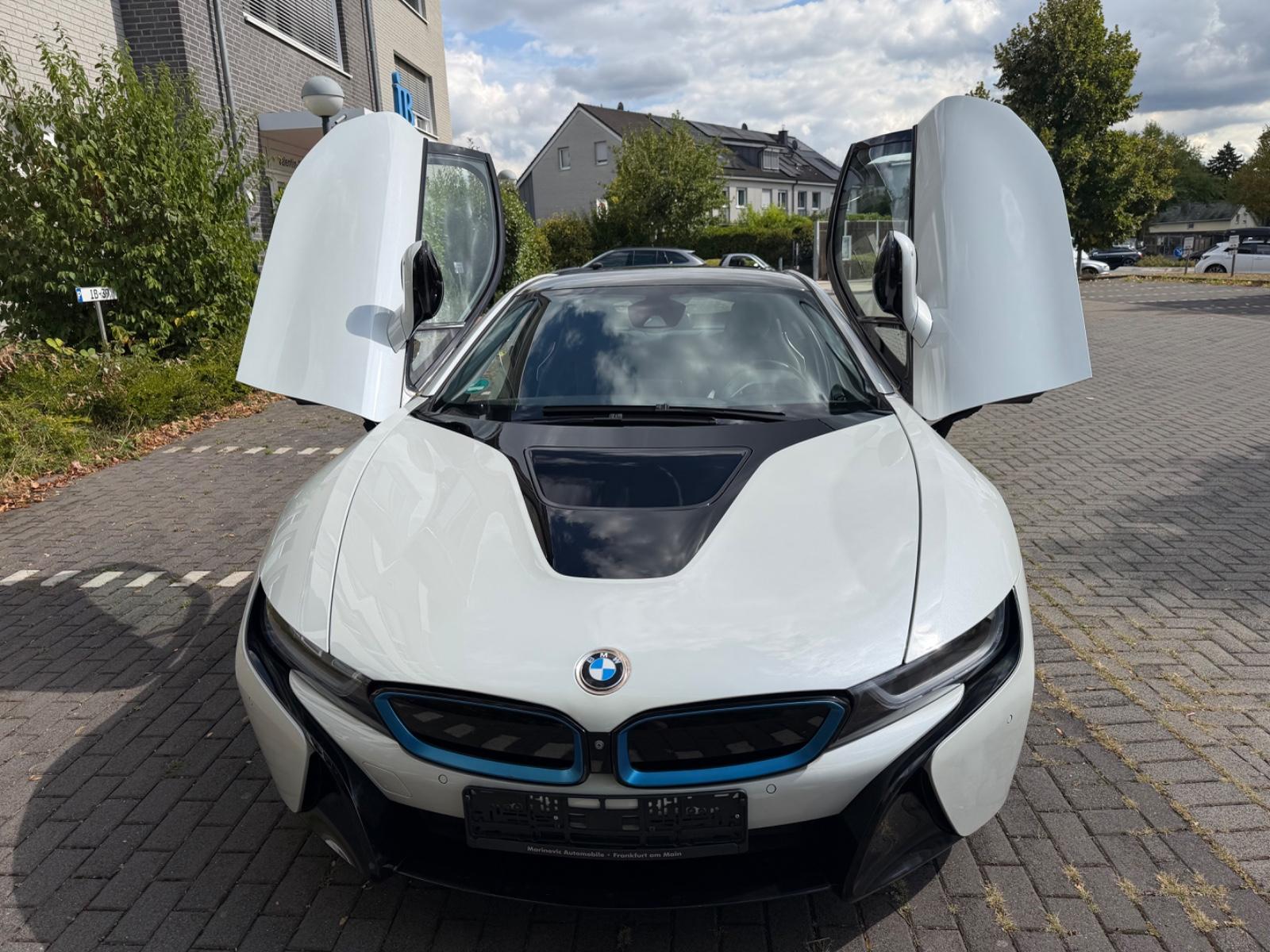 BMW i8 Pure Impulse MwSt. ausweisbar