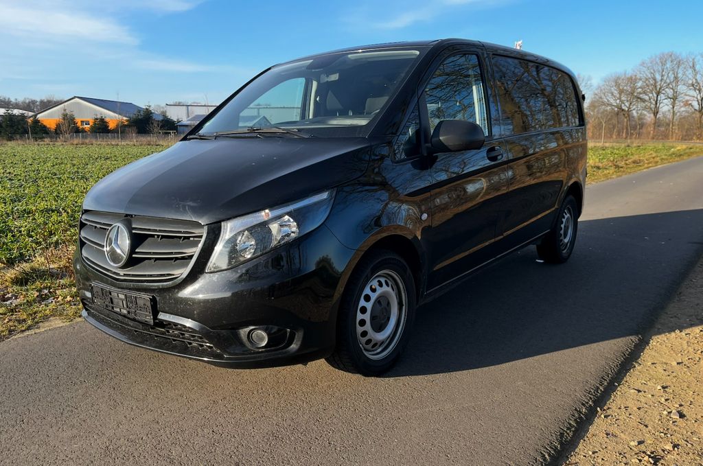 Image of Mercedes-Benz Vito