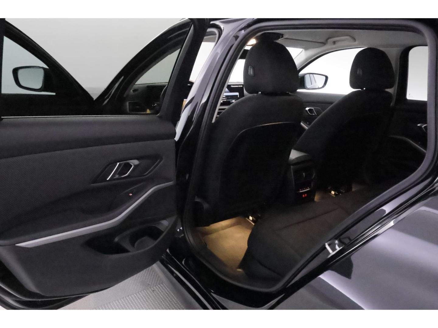BMW 3 Series d Touring Steptronic+LED+NAVI+TEMPO+PDC, миниатюра 16