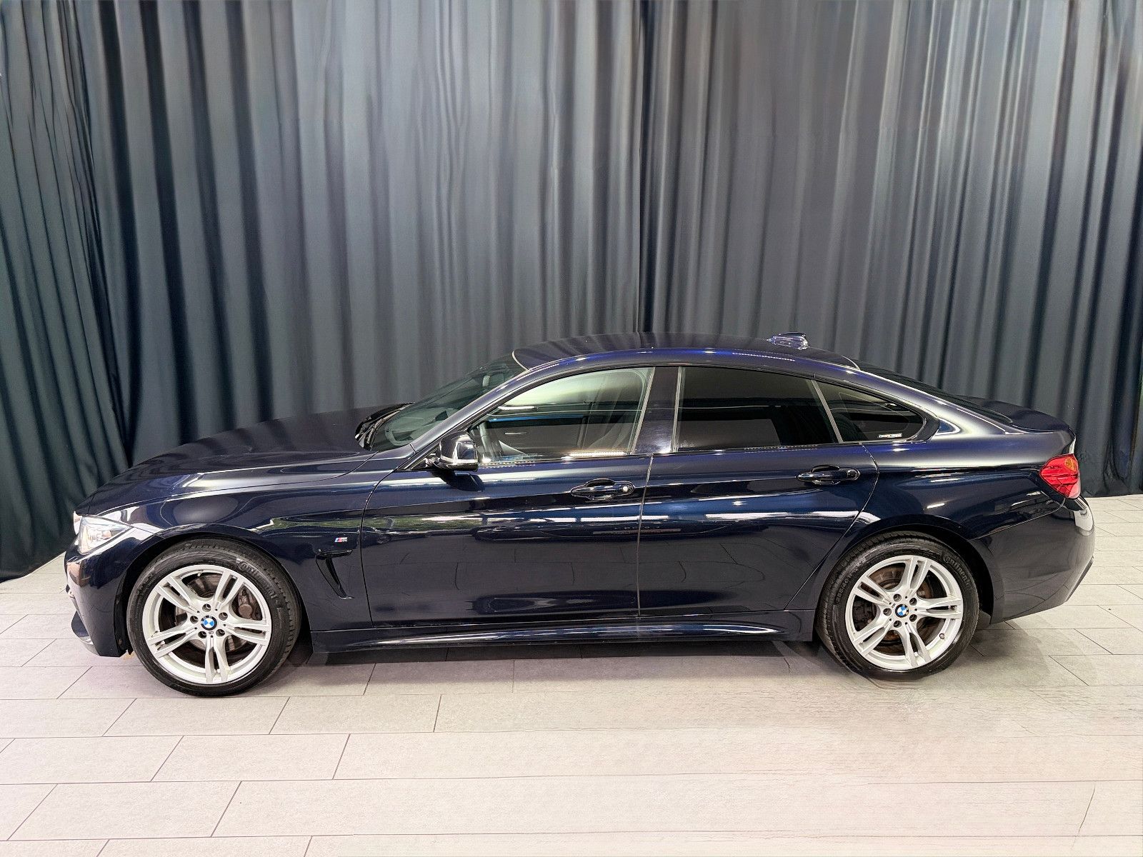 Fahrzeugabbildung BMW 440i Gran Coupe xDrive M Sport |HuD|NAVI|DE-FZG