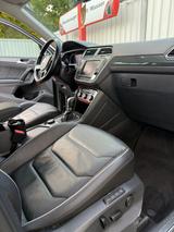 Volkswagen Tiguan 2.0 TDI SCR DSG BMT 4MOTION Highline ... - Volkswagen Tiguan mit Diesel-Antrieb: Vollleder, Beheizbares Lenkrad, Automatik