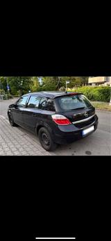 Opel Astra 1.9 CDTI Edition Plus 74kW Edition Plus - Opel Astra aus 2006 mit Diesel-Antrieb