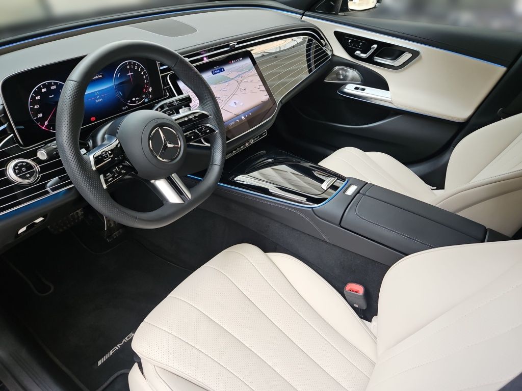 Fahrzeugabbildung Mercedes-Benz E 300 e 4M Limousine +AMG+NIGHT+AHK+WINTER+4D-SO