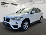 BMW X1 18iA SDrive +NAVI+SHZ+PDC+CAM+MFL+ALU+BT+USB+ - : Geländewagen, Us