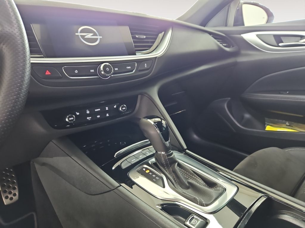 Fahrzeugabbildung Opel Insignia ST 2.0 D I Turbo Ultimate
