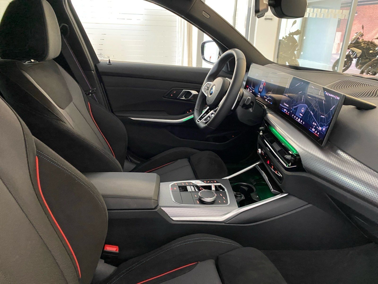 BMW 330 - Bild 11