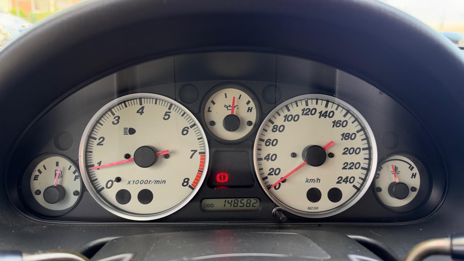 MAZDA MX5 HARDTOP - 1.6 16V 110 ch - 149 000KMS
