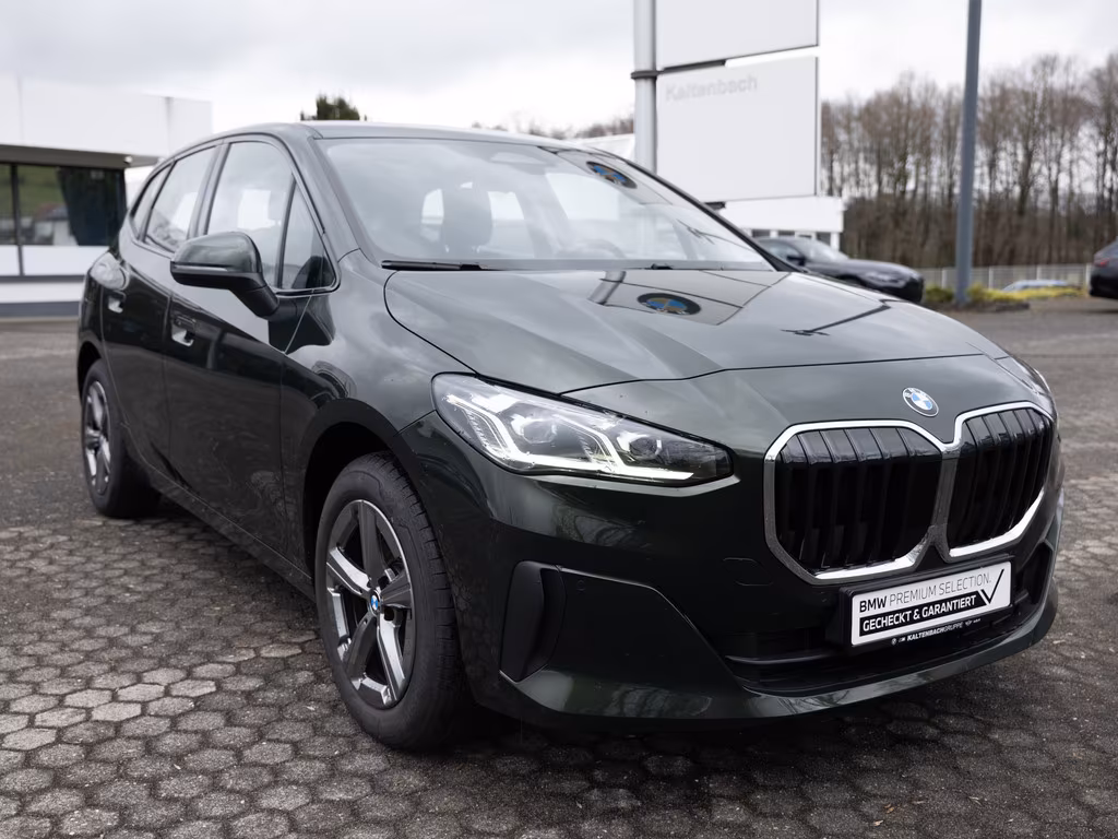 BMW 220 Active Tourer AHK LED NAVI KAMERA SHZ PDC
