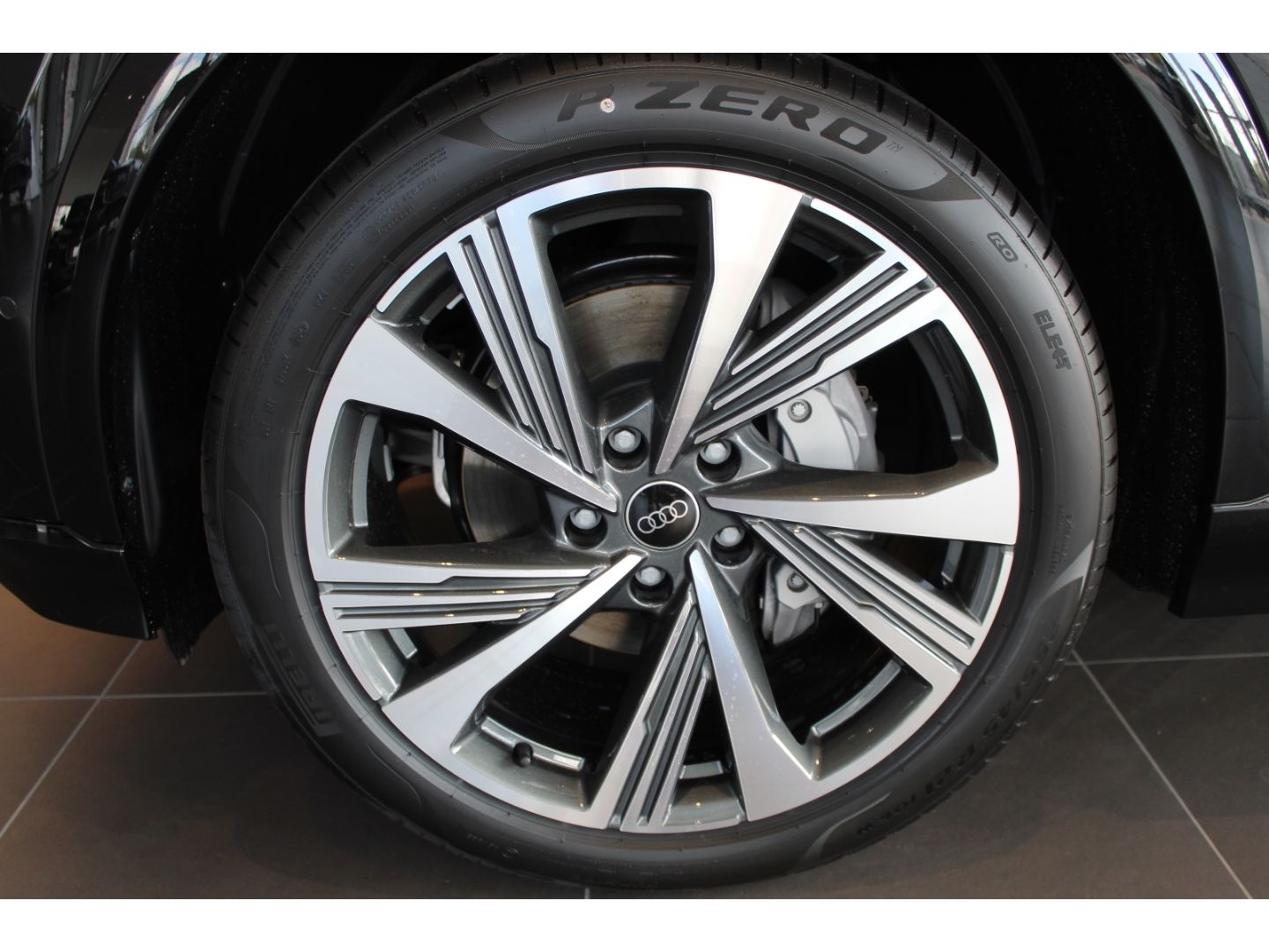 Q6 e-tron Perf S-Line AHK*Tech+Leder'*360*Assist