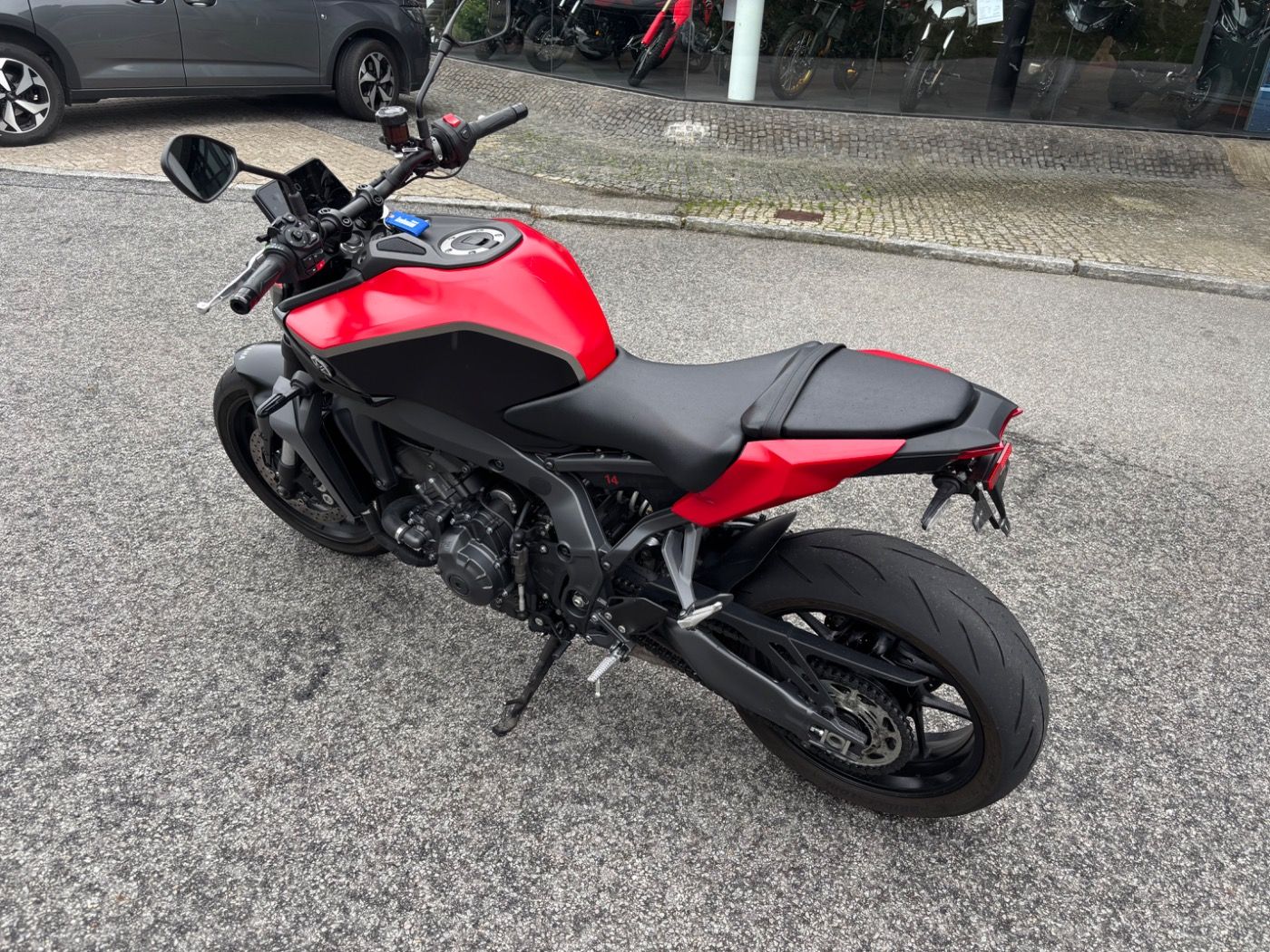 Fahrzeugabbildung Yamaha MT 09 ABS aus erster Hand