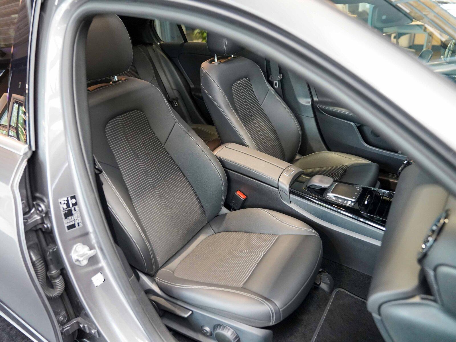 Mercedes-Benz A-Class d Progressive Standheizung DISTRONIC Pano, миниатюра 9