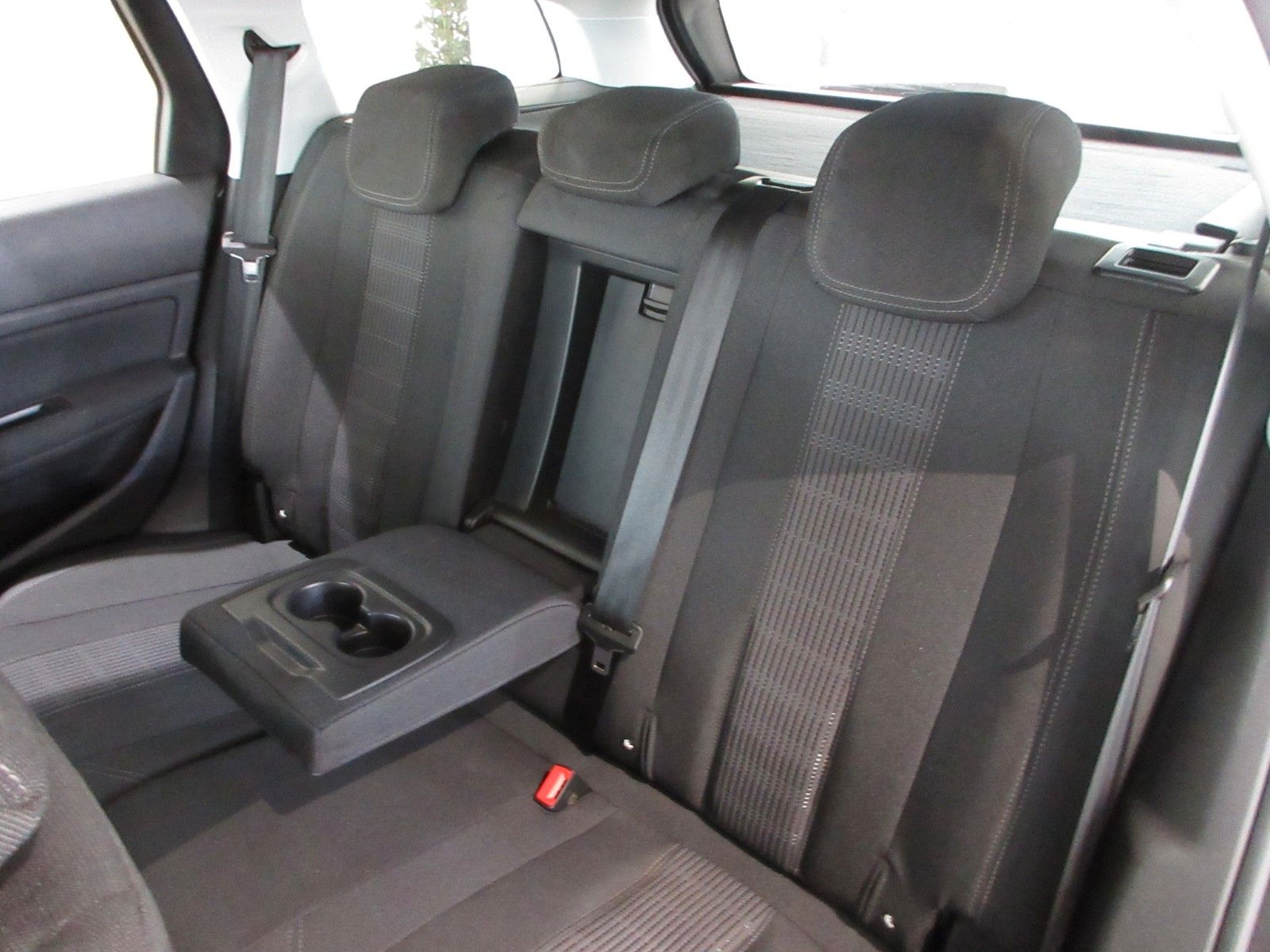Fahrzeugabbildung Peugeot 308 SW Allure 1.5D LED/NAVI/SHZ/PDC/R´CAMERA