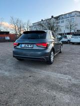Audi A1 1.6 TDI S tronic Sportback - - Audi A1 Gebrauchtwagen in München