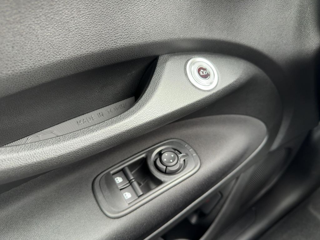 Fahrzeugabbildung Fiat 500 Hybrid Limousine ICON, K-Paket,Rückfahrkamer