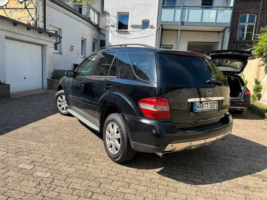 Mercedes-Benz ML 320
