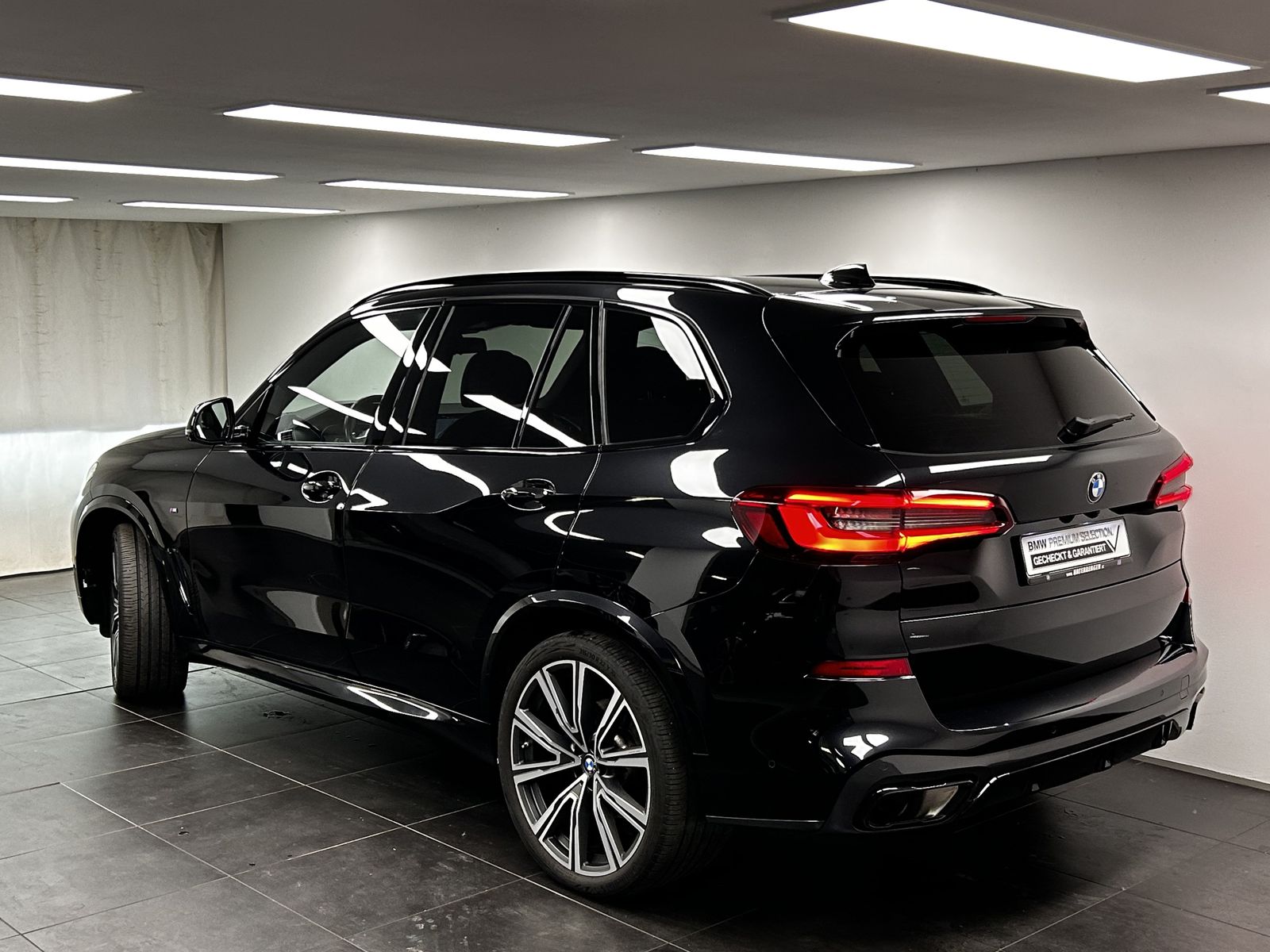 BMW X5 xDrive30d M Sportpaket Pano. AHK DAB LED Komf foto 3