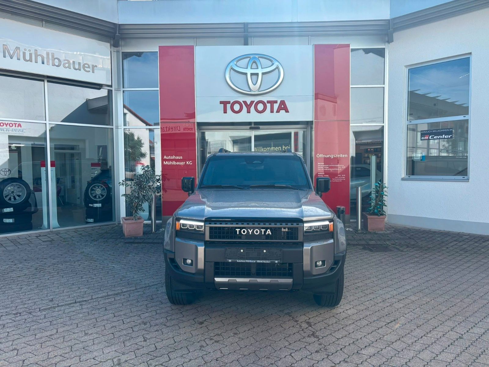 Toyota Land Cruiser 2,8 D-4D 151 kW AWD Executive I HUD