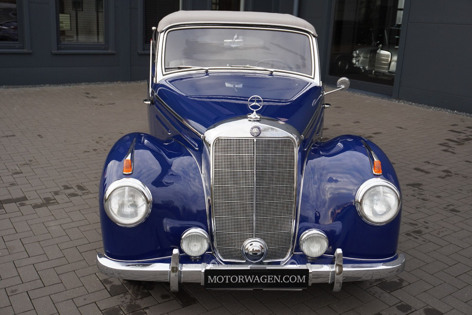 Fahrzeugabbildung Mercedes-Benz 220 A Cabriolet