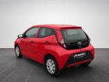Toyota Aygo AYGO x - Toyota: Allradantrieb
