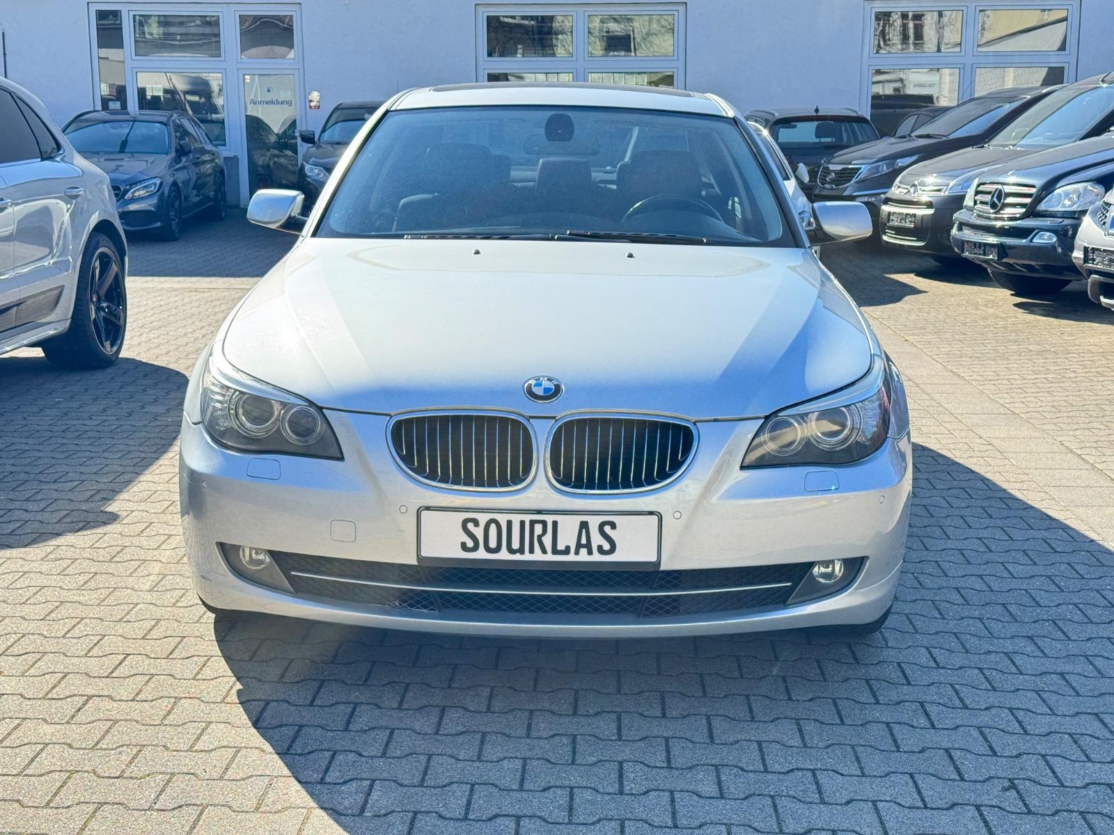 BMW 523i Limousine Leder/Schiebedach/Navi