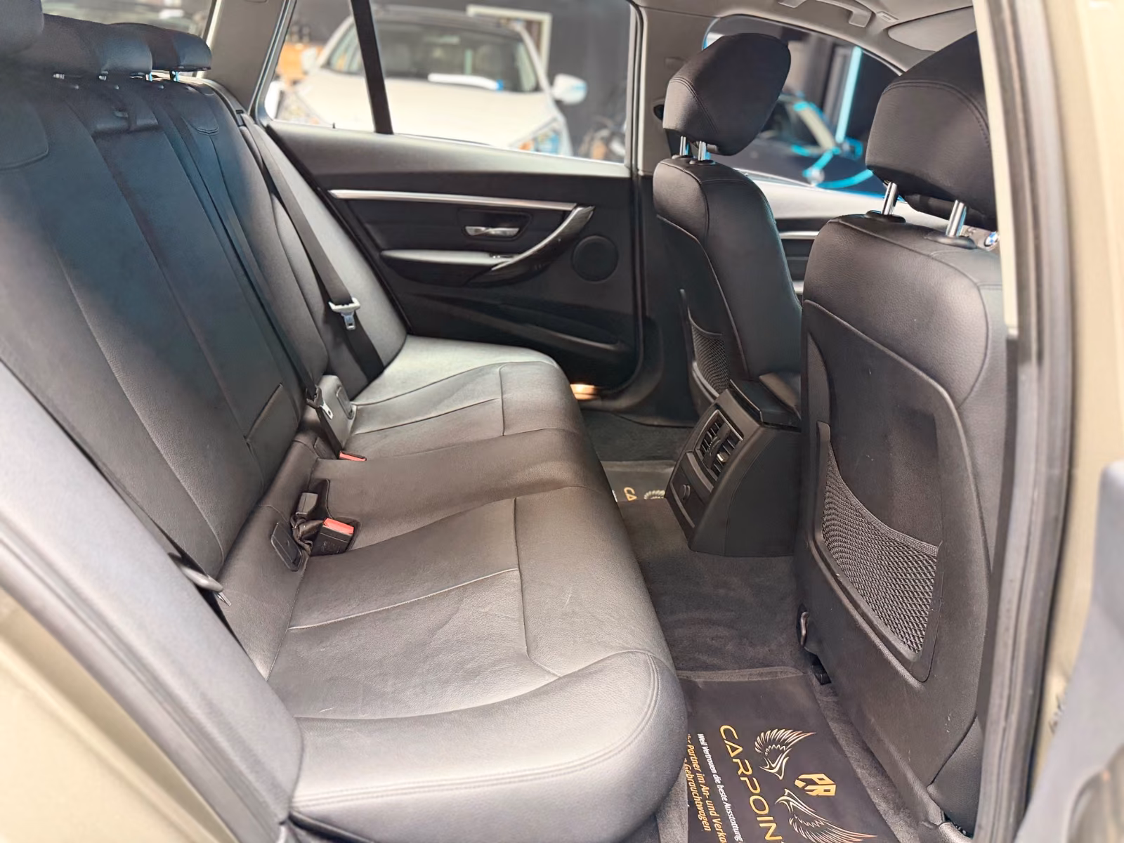 BMW 320 3 Touring 320 i xDrive Luxury Line/Volleder/