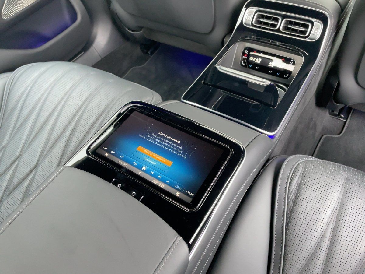 Fahrzeugabbildung Mercedes-Benz S 63 AMG E-Perf. lang Exkl./First-Class/Massage