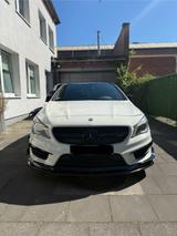 Mercedes-Benz Mercedes Benz - CLA 45 AMG 4Matic+ - Mercedes-Benz CLA 45 AMG in Köln