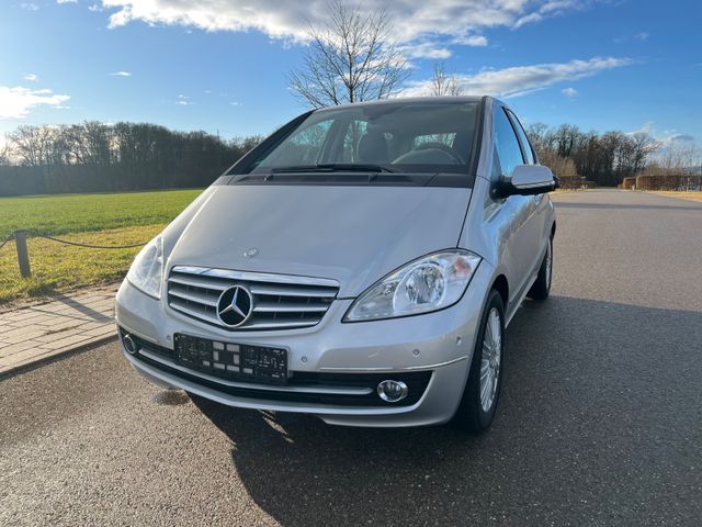 Mercedes-Benz A 180 ELEGANCE 1.HAND  PDC/SHZ/TEMPOMAT