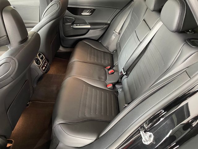 Fahrzeugabbildung Mercedes-Benz C 300 e T-Modell AMG/Pano/AHK/Digital/360°
